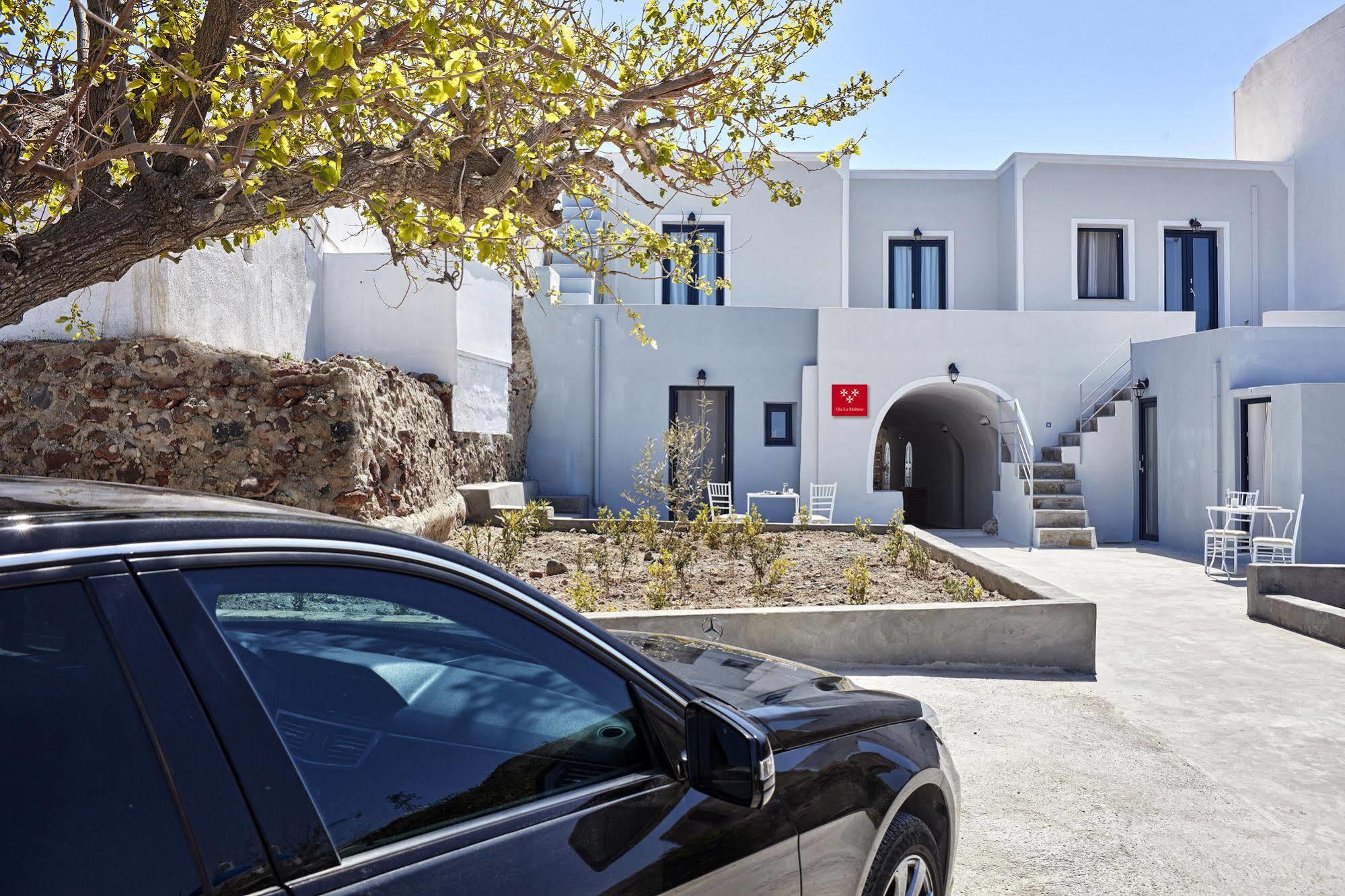 La Maltese Oia Luxury Suites Exterior foto
